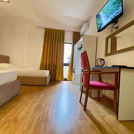 Hotel Globo Durres Ngoại thất bức ảnh