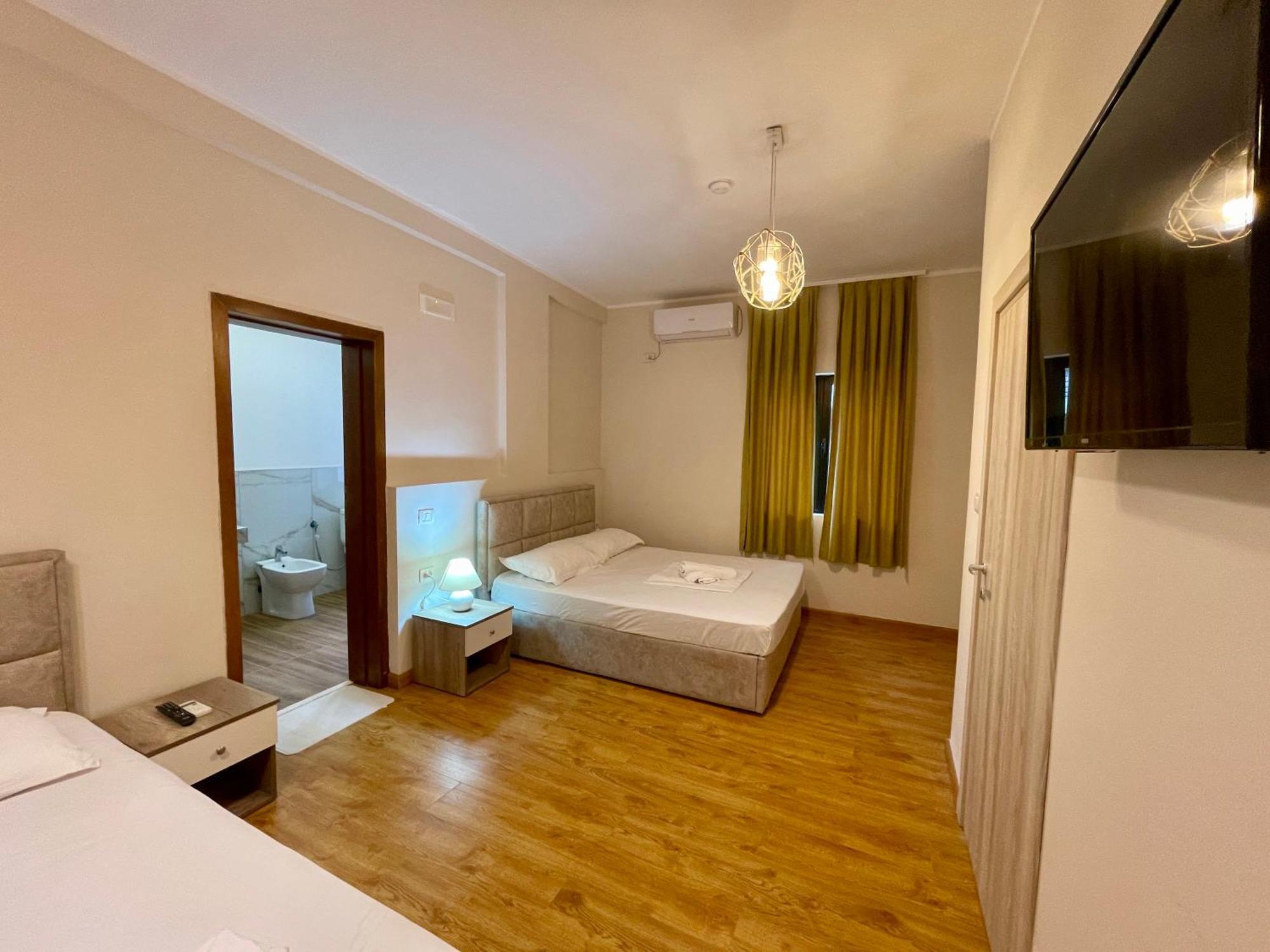 Hotel Globo Durres Ngoại thất bức ảnh