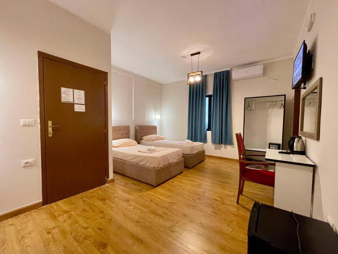 Hotel Globo Durres Ngoại thất bức ảnh